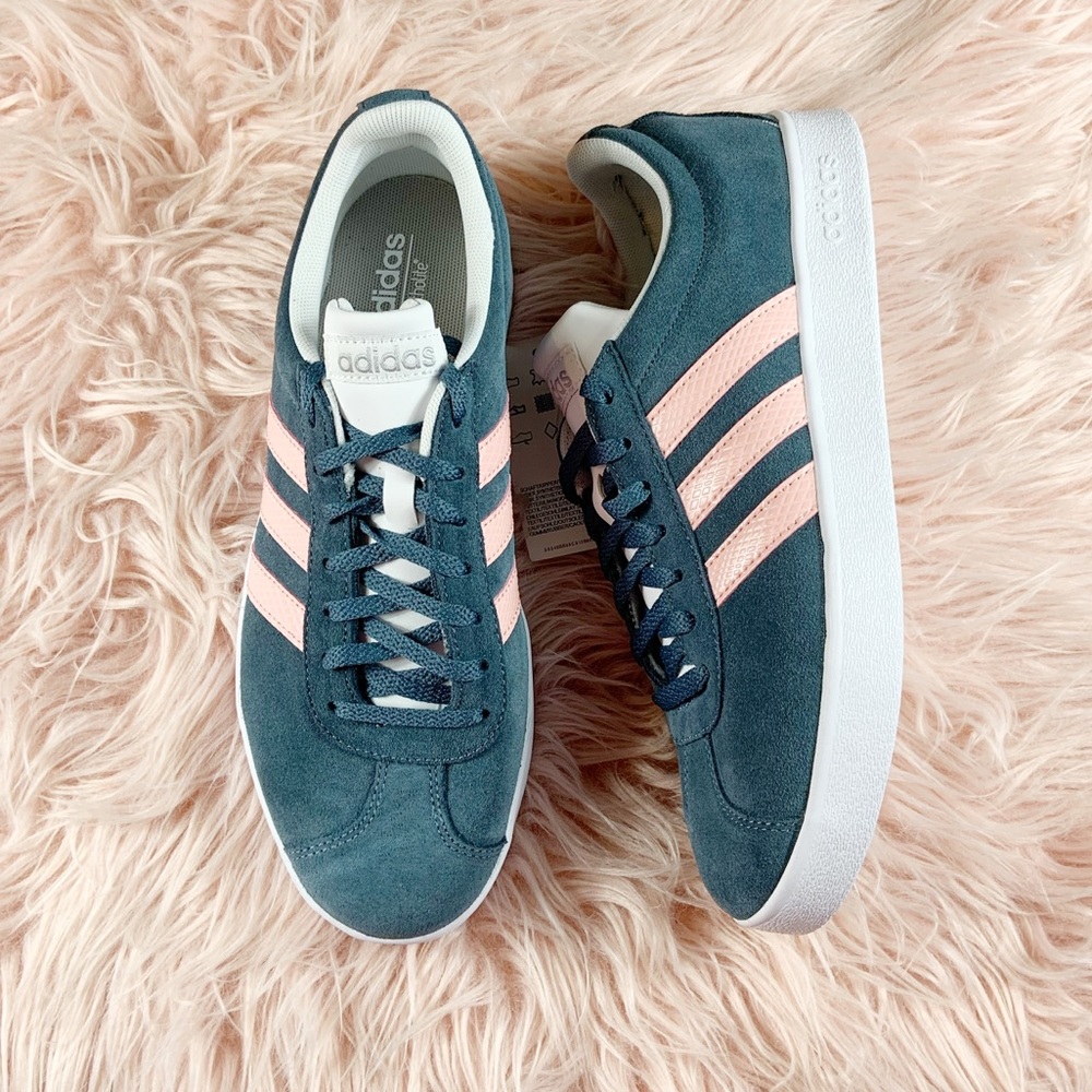 New Adidas Originals Women’s Sneakers - Picture 2 of 5